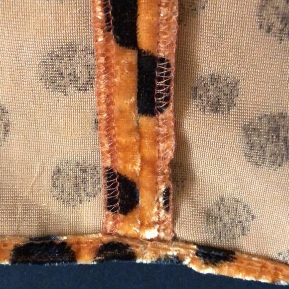 Cute! Madewell Velvet Top. EUC Rust w/ Black Polkadots. Ruffled Open Sleeves. M - Picture 9 of 13